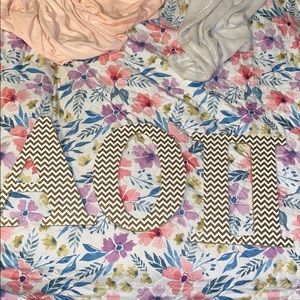 AOII Gold chevron letters